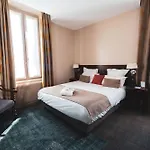 Le Donjon - Coeur De La Cite Medievale