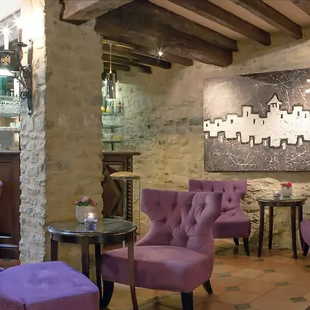 Le Donjon - Coeur De La Cite Medievale Hotel 4*