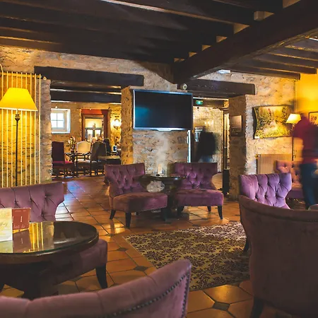 Le Donjon - Coeur De La Cite Medievale 4*
