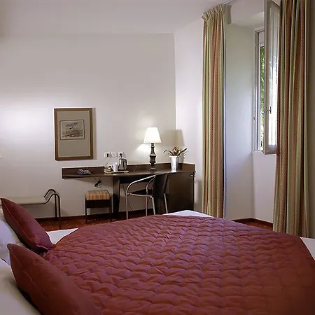 Le Donjon - Coeur De La Cite Medievale Hotel 4*