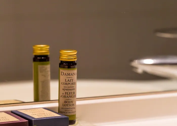 Hotel Le Donjon - Coeur De La Cite Medievale